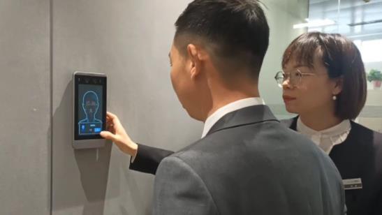 广龙鑫:颠覆认知！安装监控的“智能骗局”，你可能正在被收割！