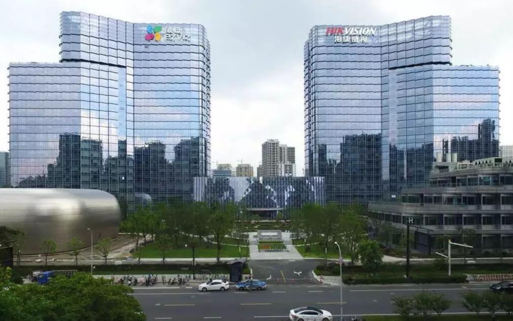 广龙鑫：绝密实验！高速监控的“致命3公里”，年酿2万起惨剧